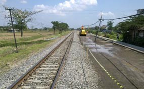 Pembangunan Jalur KA Double Track Surabaya-Bojonegoro Dimulai Pembangunan Jalur KA Double Track Surabaya-Bojonegoro Dimulai