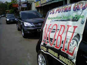 Mobil Rental Laris Manis Disewa Pemudik