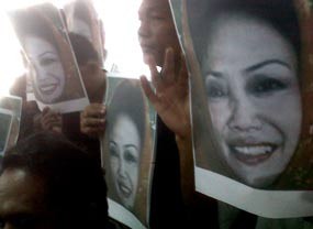 Polri Siap Dukung KPK Buru Nunun dan Neneng