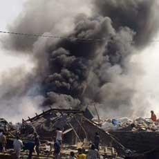 Tumpukan Sampah di TPA Keputih yang Terbakar Seluas 5 Hektar