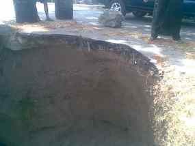 Ruas Jalan di Bangil Ambrol, Pemudik Diimbau Hati-hati