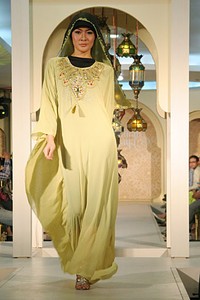 Dian Pelangi Festive & Celebration. Wajah Mode in Ramadan 2012 at Blok M Square. Jakarta. [Foto: Mohammad Abduh/Wolipop]