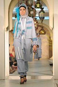 Nieta Hidayani Festive & Celebration. Wajah Mode in Ramadan. Plaza Blok M. Jakarta. [Foto: Mohammad Abduh/Wolipop]