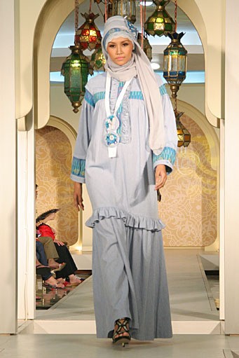 Nieta Hidayani Festive & Celebration. Wajah Mode in Ramadan. Plaza Blok M. Jakarta. [Foto: Mohammad Abduh/Wolipop]