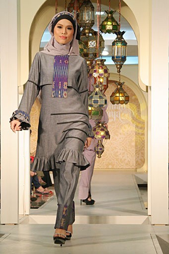 Nieta Hidayani Festive & Celebration. Wajah Mode in Ramadan. Plaza Blok M. Jakarta. [Foto: Mohammad Abduh/Wolipop]