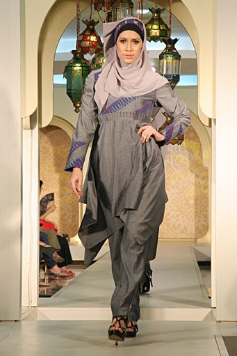 Nieta Hidayani Festive & Celebration. Wajah Mode in Ramadan. Plaza Blok M. Jakarta. [Foto: Mohammad Abduh/Wolipop]