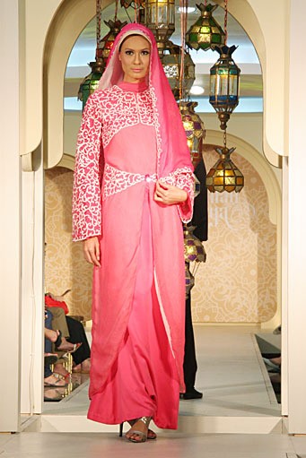 Dian Pelangi Festive & Celebration. Wajah Mode in Ramadan 2012 at Blok M Square. Jakarta. [Foto: Mohammad Abduh/Wolipop]