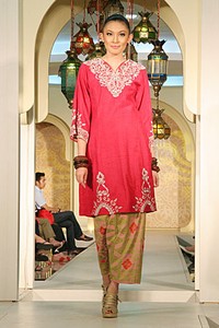 Ari Seputra Festive & Celebration. Wajah Mode in Ramadan 2012 at Plaza Blok M. Jakarta. [Foto: Mohammad Abduh/Wolipop]