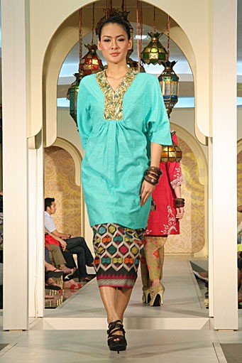 Ari Seputra Festive & Celebration. Wajah Mode in Ramadan 2012 at Plaza Blok M. Jakarta. [Foto: Mohammad Abduh/Wolipop]