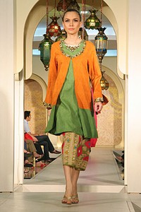 Ari Seputra Festive & Celebration. Wajah Mode in Ramadan 2012 at Plaza Blok M. Jakarta. [Foto: Mohammad Abduh/Wolipop]