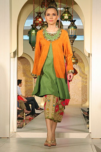 Ari Seputra Festive & Celebration. Wajah Mode in Ramadan 2012 at Plaza Blok M. Jakarta. [Foto: Mohammad Abduh/Wolipop]