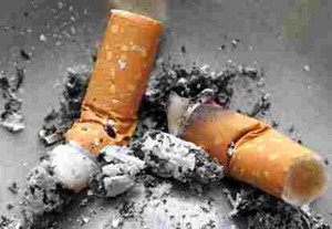 Industri Ngotot Iklan Billboard Rokok Tak Dipangkas