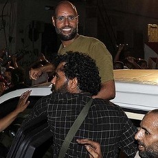 Belum Ditangkap, Saif Khadafi Tampakkan Diri di Tripoli