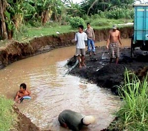 Kisah Para Penambang Pasir Desa Ceruk di Natuna