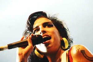 Tidak Ada Zat Ilegal di Dalam Jasad Amy Winehouse