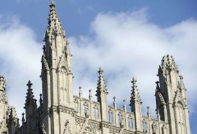 Gereja Katedral Washington Rusak Akibat Gempa 