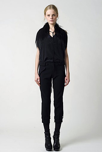 Vera Wang, Pre-fall/Winter 2011. New York Fashion Week 2011. [Dok. Vera Wang]