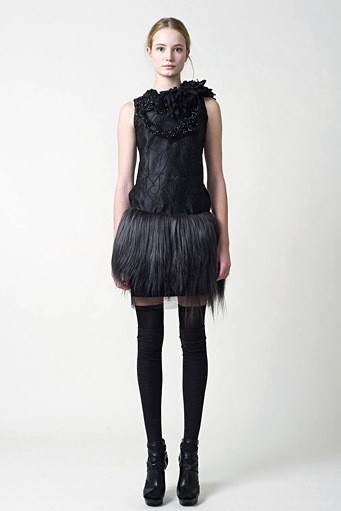 Vera Wang, Pre-fall/Winter 2011. New York Fashion Week 2011. [Dok. Vera Wang]