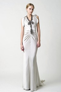 Vera Wang, Pre-fall/Winter 2011. New York Fashion Week 2011. [Dok. Vera Wang]