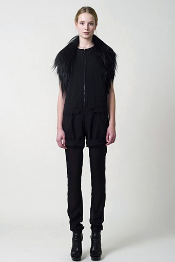 Vera Wang, Pre-fall/Winter 2011. New York Fashion Week 2011. [Dok. Vera Wang]