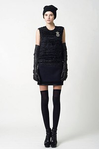 Vera Wang, Pre-fall/Winter 2011. New York Fashion Week 2011. [Dok. Vera Wang]