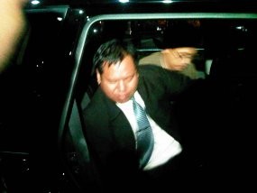 Kemenakertrans Serahkan Penangkapan 2 Pejabatnya kepada Proses Hukum