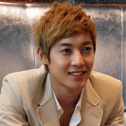 Nyanyi Solo, Kim Hyun Joong Ingin Tampilkan Sisi Maskulin