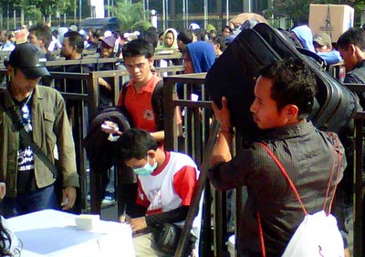 Tukang Bangunan Mudik Gratis