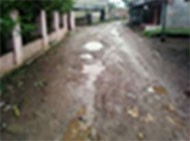 Diskriminasi Perbaikan Jalan Desa Cikarang