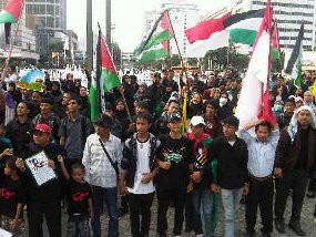 Ratusan Peserta Hari Palestina Internasional Macetkan Thamrin