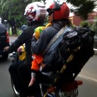 Kapal Mudik Pengangkut Motor Diikuti 700 Orang 