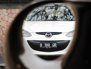 Mazda Rakit Mazda2 di Vietnam