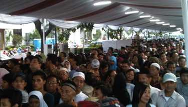 Meski Open House di Istana Diperpanjang, Antrean Warga Masih Membludak