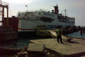 Arus Balik di Pelabuhan Merak Masih Sepi