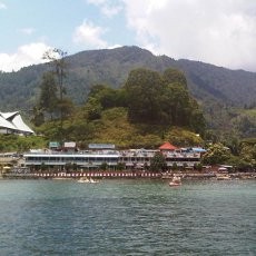 Liburan Lebaran Terakhir, Danau Toba Dibanjiri Pengunjung