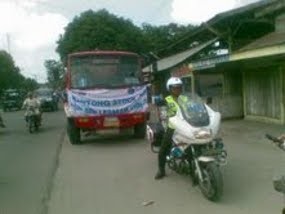 Polisi Kawal Mobil Tangki Distribusi BBM di Sumatera Utara