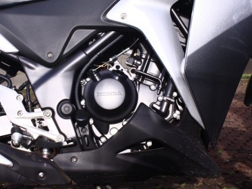 Honda Produksi Supermoto dari CBR250R?