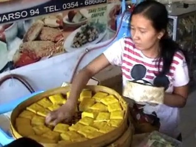 Tahu Kuning Khas Kediri Laris Manis