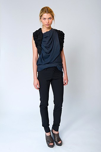 Vera Wang, Resort 2012. New York Fashion Week 2012. [Dok. Vera Wang]