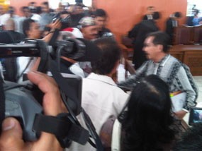 Bersuara Lantang, Antasari Ikut Bacakan Berkas PK-nya