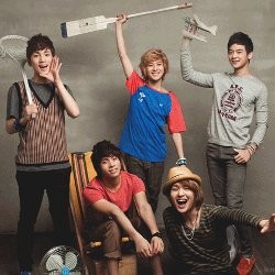SHINee, 5 Pria Berkilau yang Mengagumkan