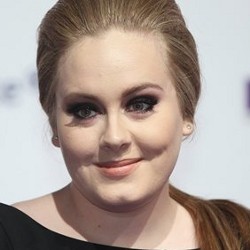 Adele Akan Garap Soundtrack Film Terbaru James Bond