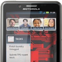 Motorola Droid Bionic Siap Hadang iPhone 5