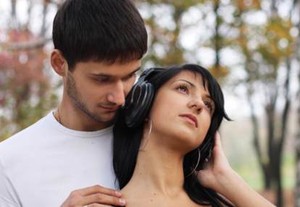 Lirik Berbau Seks Bisa Pengaruhi Kehidupan Seksual Remaja
