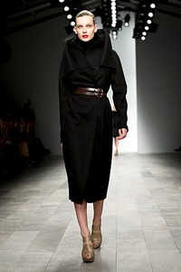 Amanda Wakeley, Fall/Winter 2011. London Fashion Week 2011. [Photo by Ian Gavan/Getty Images]