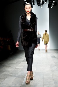 Amanda Wakeley, Fall/Winter 2011. London Fashion Week 2011. [Photo by Ian Gavan/Getty Images]