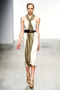 Amanda Wakeley, Fall/Winter 2011. London Fashion Week 2011. [Photo by Ian Gavan/Getty Images]