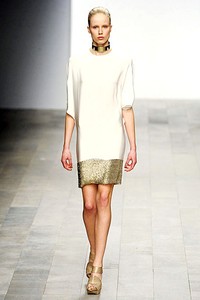 Amanda Wakeley, Fall/Winter 2011. London Fashion Week 2011. [Photo by Ian Gavan/Getty Images]