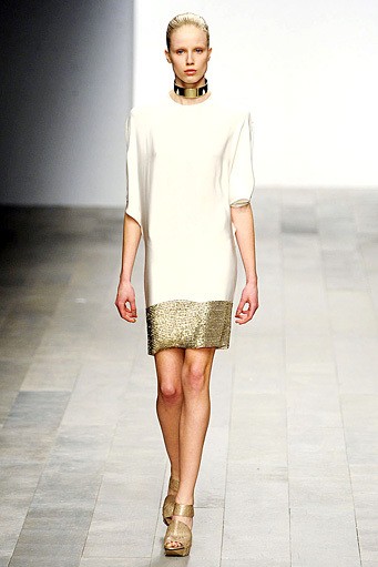 Amanda Wakeley, Fall/Winter 2011. London Fashion Week 2011. [Photo by Ian Gavan/Getty Images]