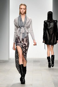 Aminaka Wilmont, Fall/Winter 2011. Australian Fashion Week 2011. [Photo by Gareth Cattermole/Getty Images]